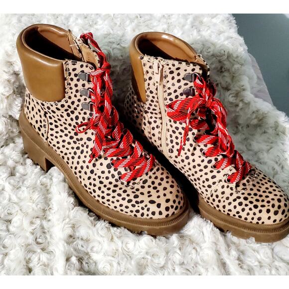 Universal Thread Animsl Print Boot Size 7 Red Laces Cabincore Back-to-School - Picture 5 of 10